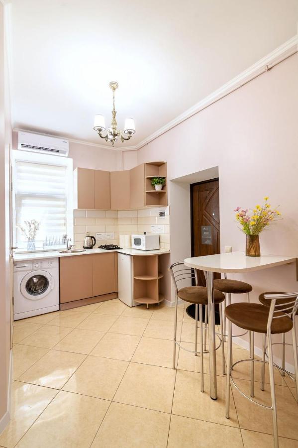 Avangard Magnus Apartment Lemberg Exterior foto
