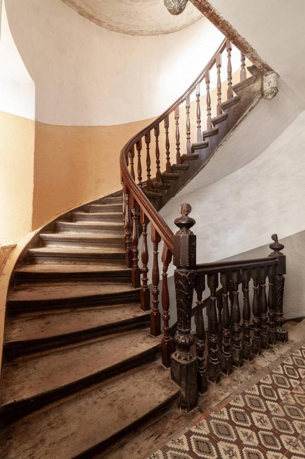 Avangard Magnus Apartment Lemberg Exterior foto